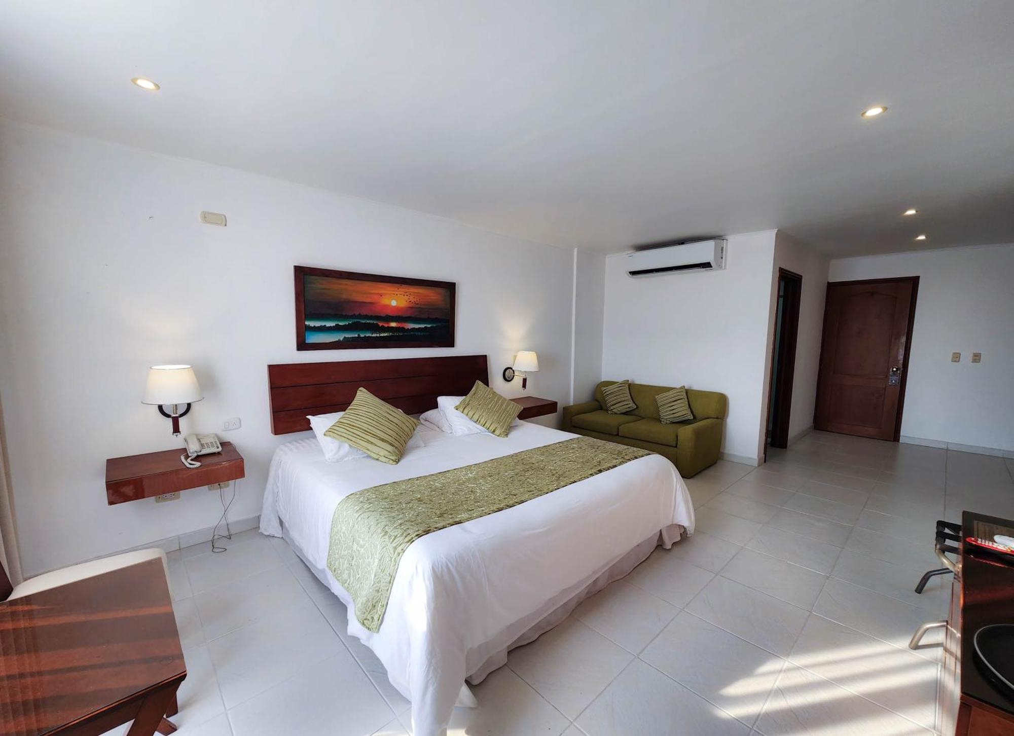 Hotel Anaconda Летисия Екстериор снимка