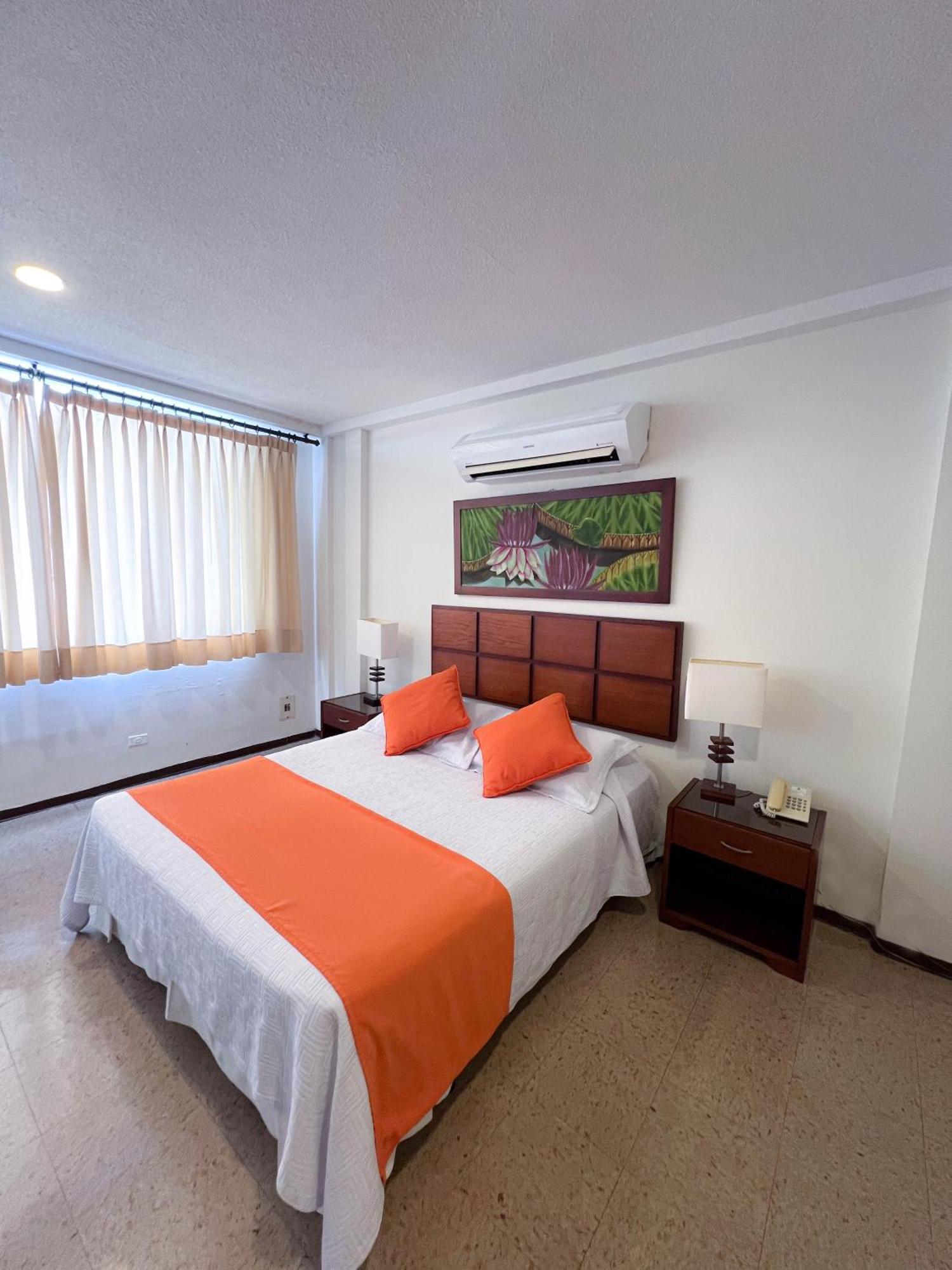Hotel Anaconda Летисия Екстериор снимка