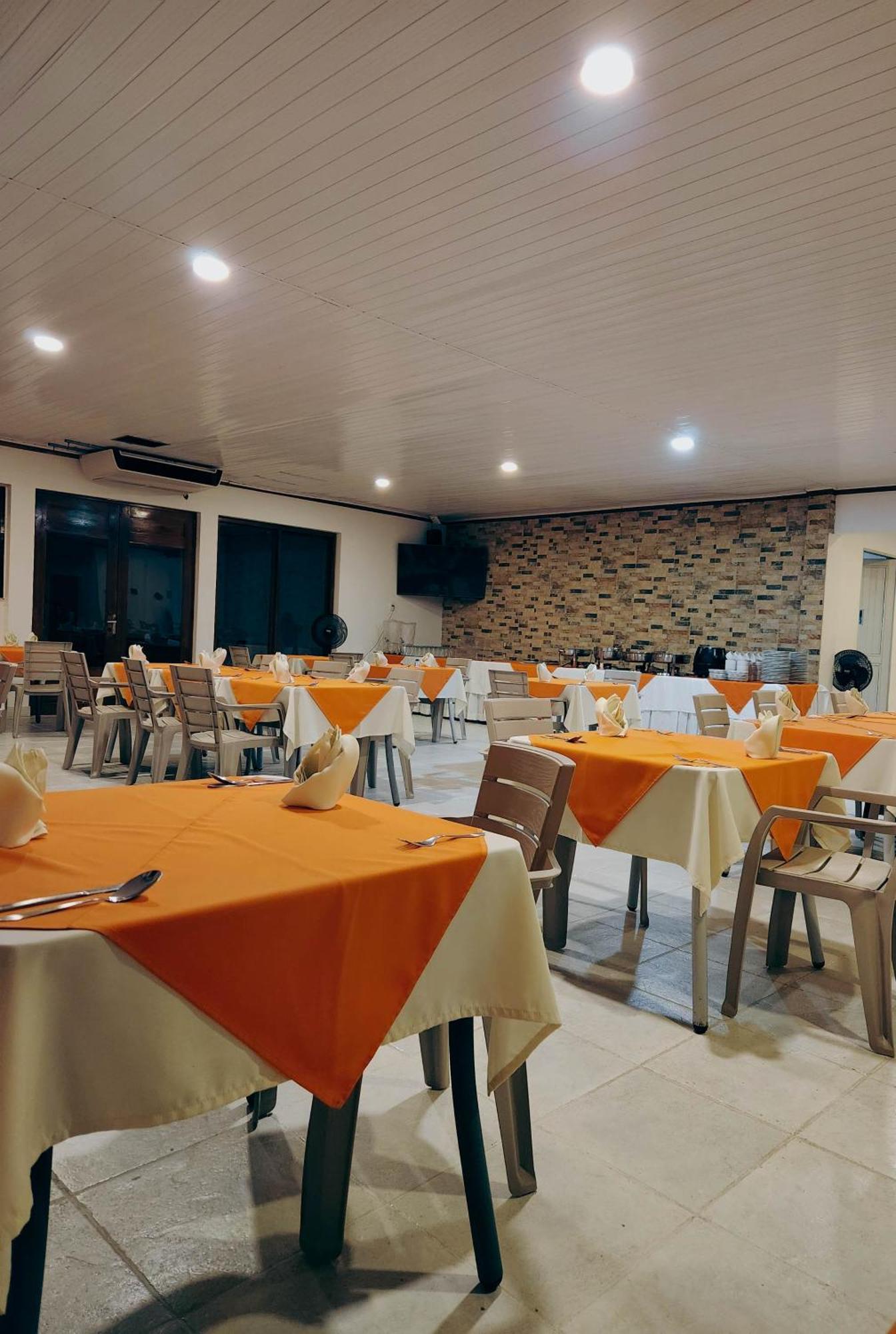 Hotel Anaconda Летисия Екстериор снимка